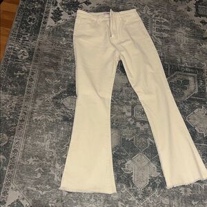Pink Lily women’s off White Flared Jeans size 29